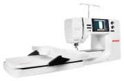 Bernina 700 mit Stickmodul Bernina 700 mit Stickmodul