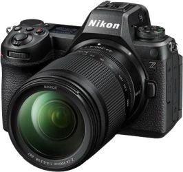 Nikon Z 6 III + 24-200 mm