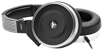 AKG