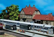 Faller H0 Bahnsteigverlaengerung 120203