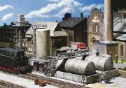 Faller Öllager mit Dieseltankstelle und Ölkran (120157) Faller Öllager mit Dieseltankstelle und Ölkran (120157)