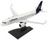 Revell Airbus A320 Neo Lufthansa New Livery (03942) Revell Airbus A320 Neo Lufthansa New Livery (03942)