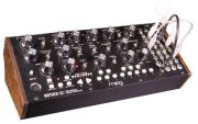 Moog Mother-32